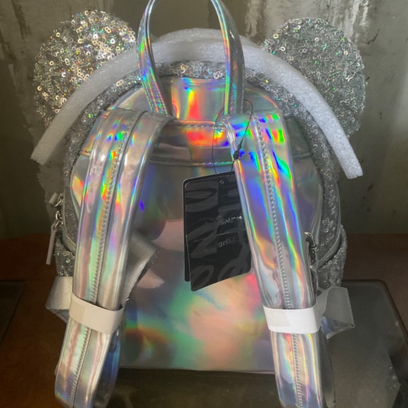 Disney holo Minnie Mouse loungefly - Picture 2 of 2